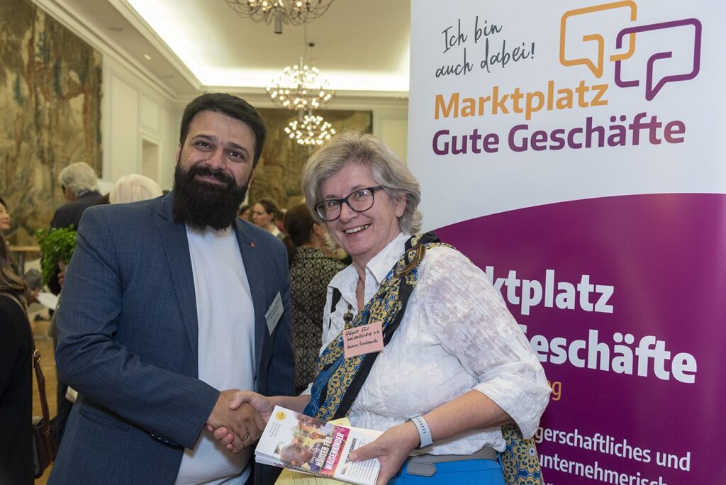 Handschlag beim Marktplatz Gute Geschäfte Bonn/Rhein-Sieg